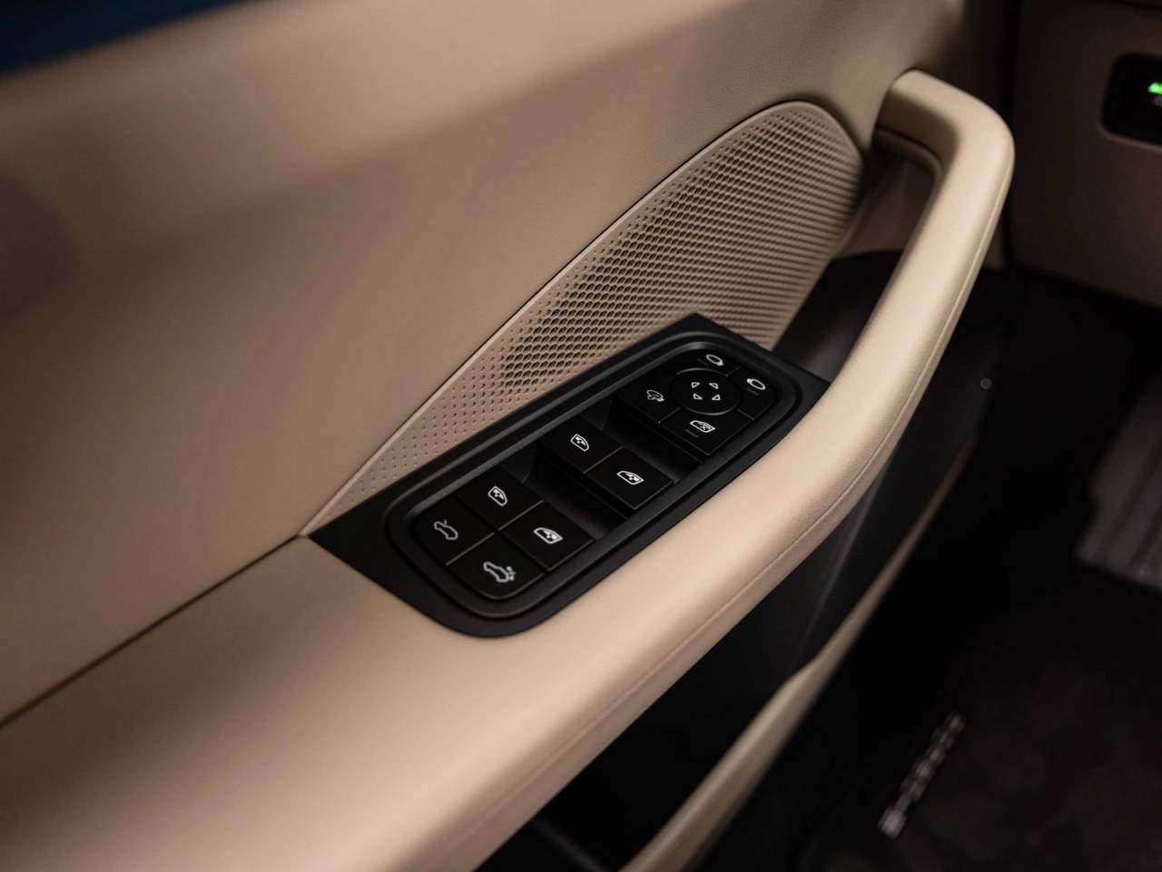 2026 Porsche Macan 4 Electric