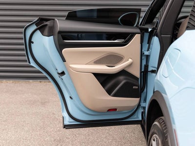 2026 Porsche Macan 4 Electric