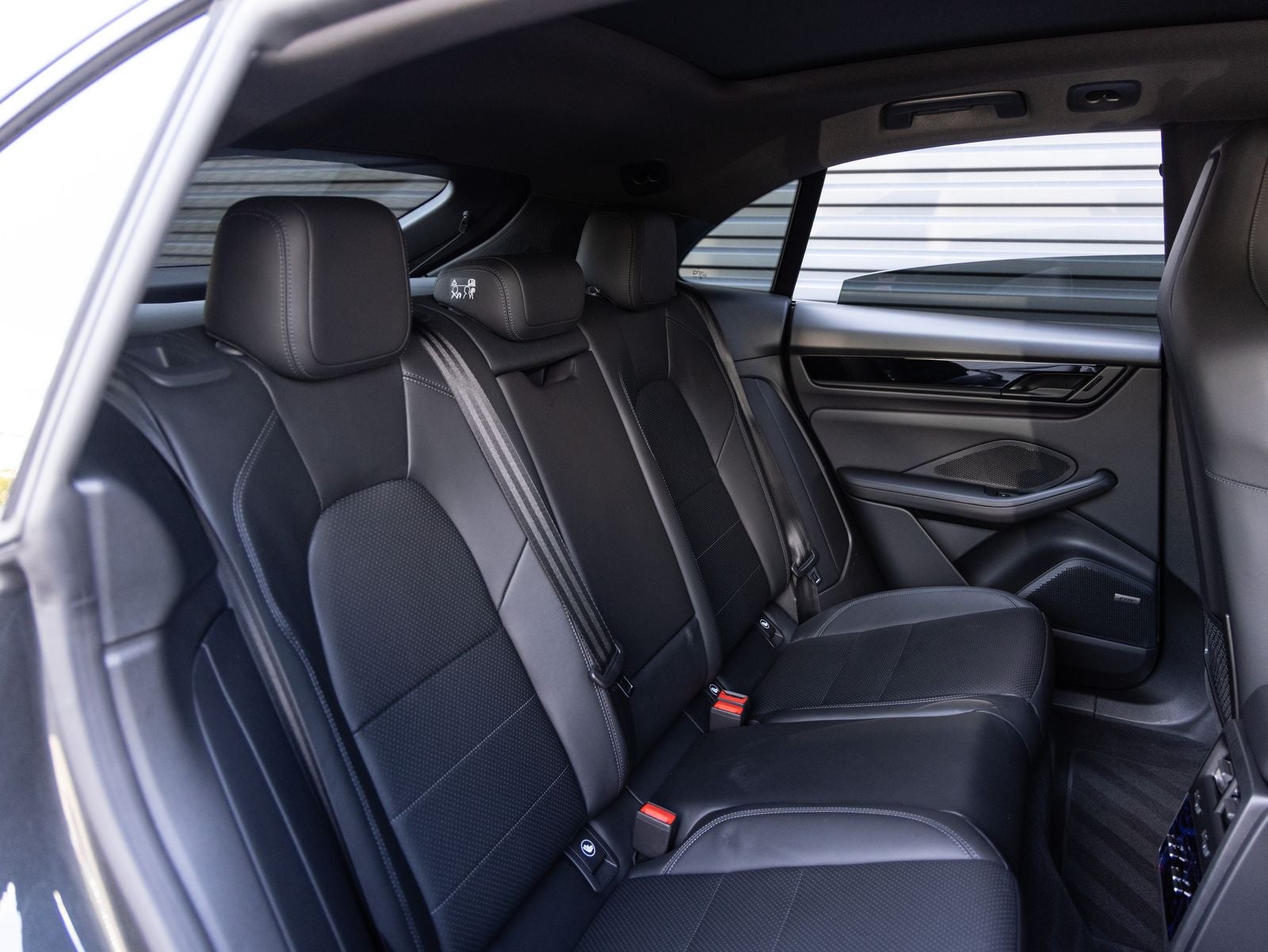 2026 Porsche Macan Macan 4 Electric