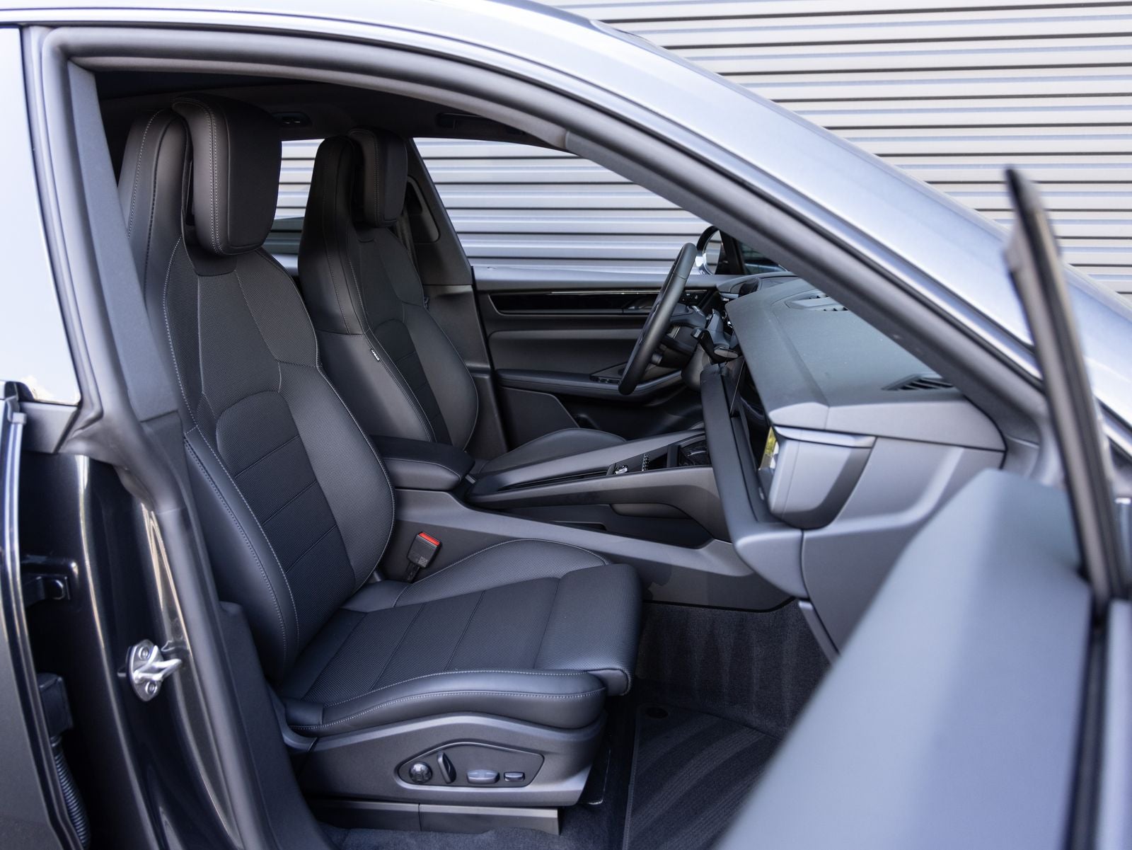2026 Porsche Macan Macan 4 Electric