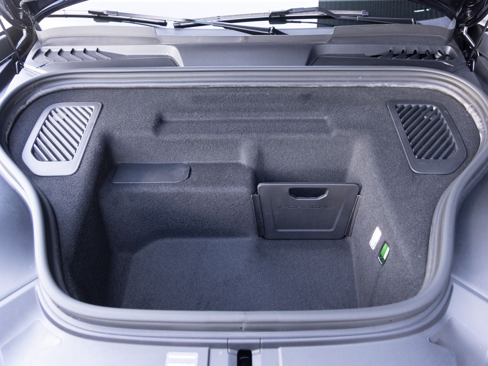 2026 Porsche Macan Macan 4 Electric