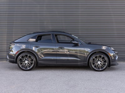 2026 Porsche Macan Macan 4 Electric