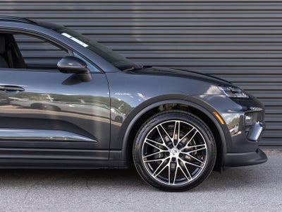 2026 Porsche Macan Macan 4 Electric