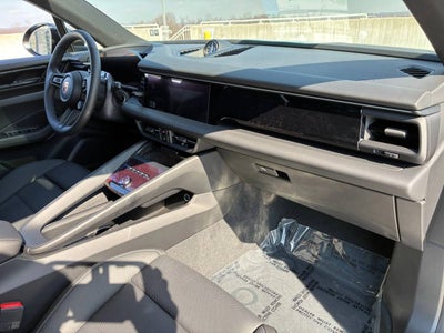 2026 Porsche Macan Macan 4 Electric