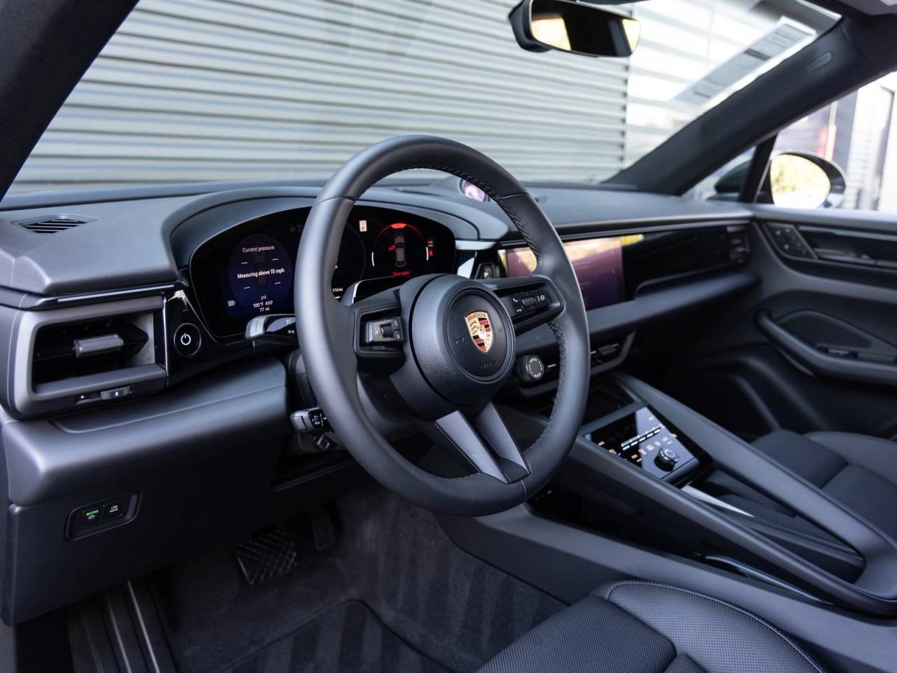 2026 Porsche Macan Macan 4 Electric