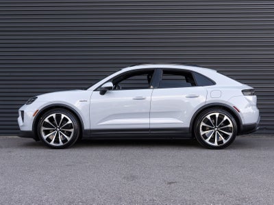 2026 Porsche Macan Macan 4 Electric
