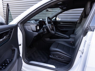 2026 Porsche Macan Macan 4 Electric