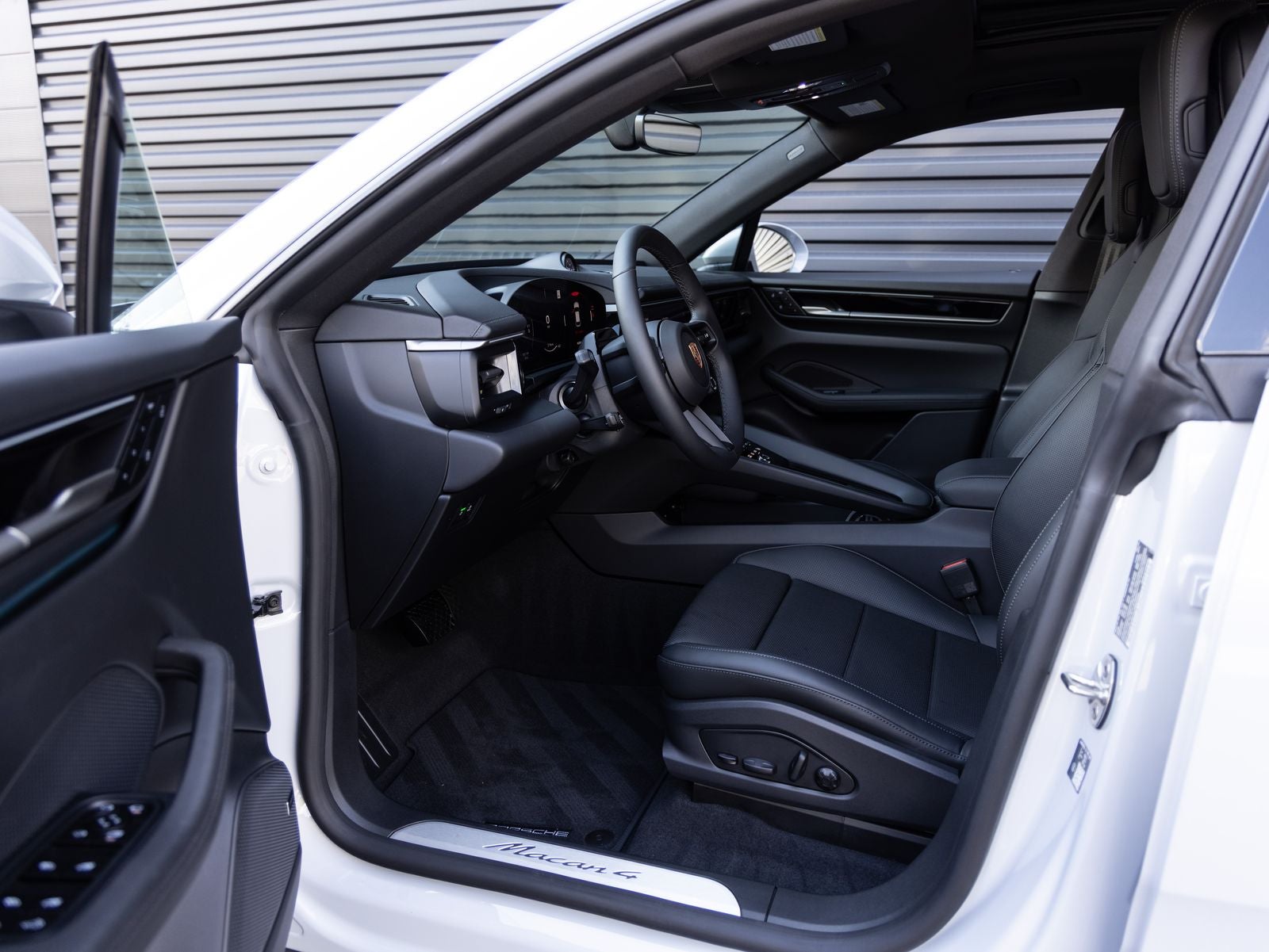 2026 Porsche Macan Macan 4 Electric