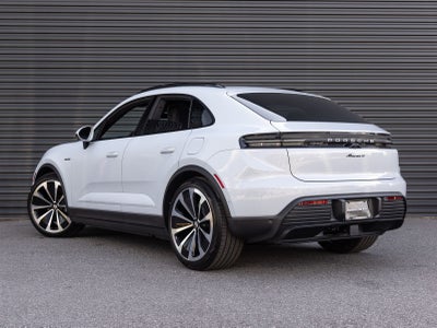 2026 Porsche Macan Macan 4 Electric
