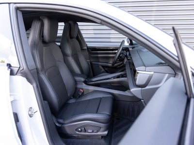 2026 Porsche Macan Macan 4 Electric