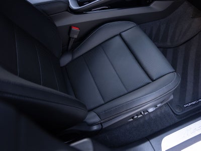 2026 Porsche Macan Macan 4 Electric