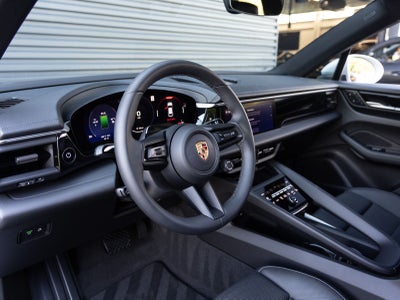 2026 Porsche Macan Macan 4 Electric