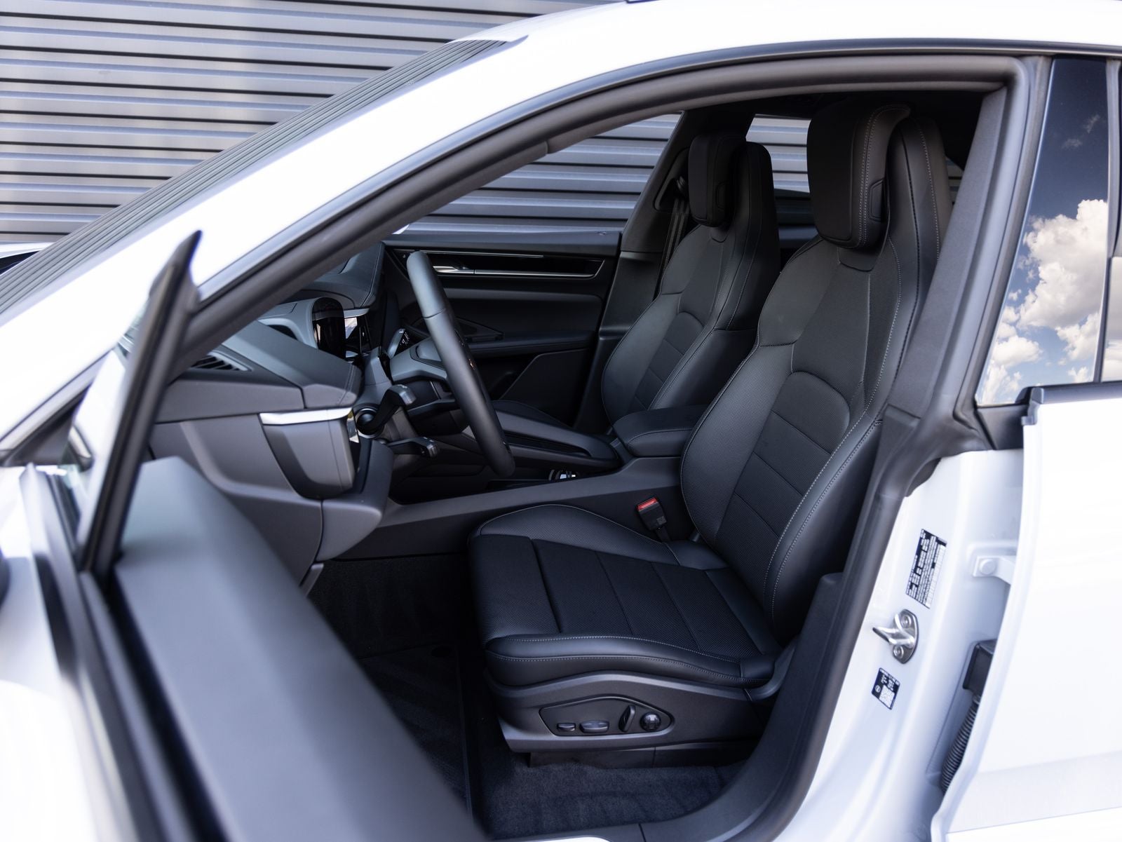 2026 Porsche Macan Macan 4 Electric