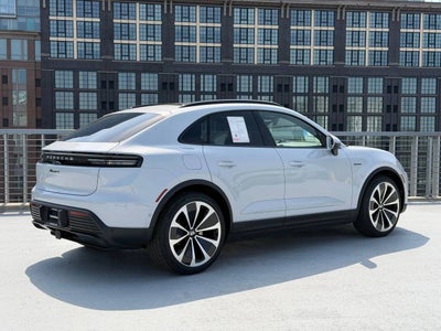 2026 Porsche Macan Macan 4 Electric