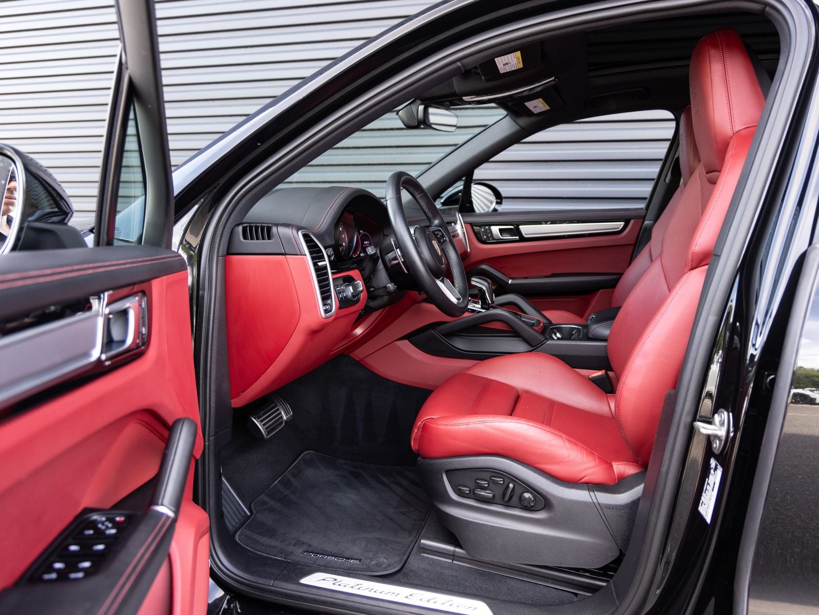 2023 Porsche Cayenne S Platinum Edition