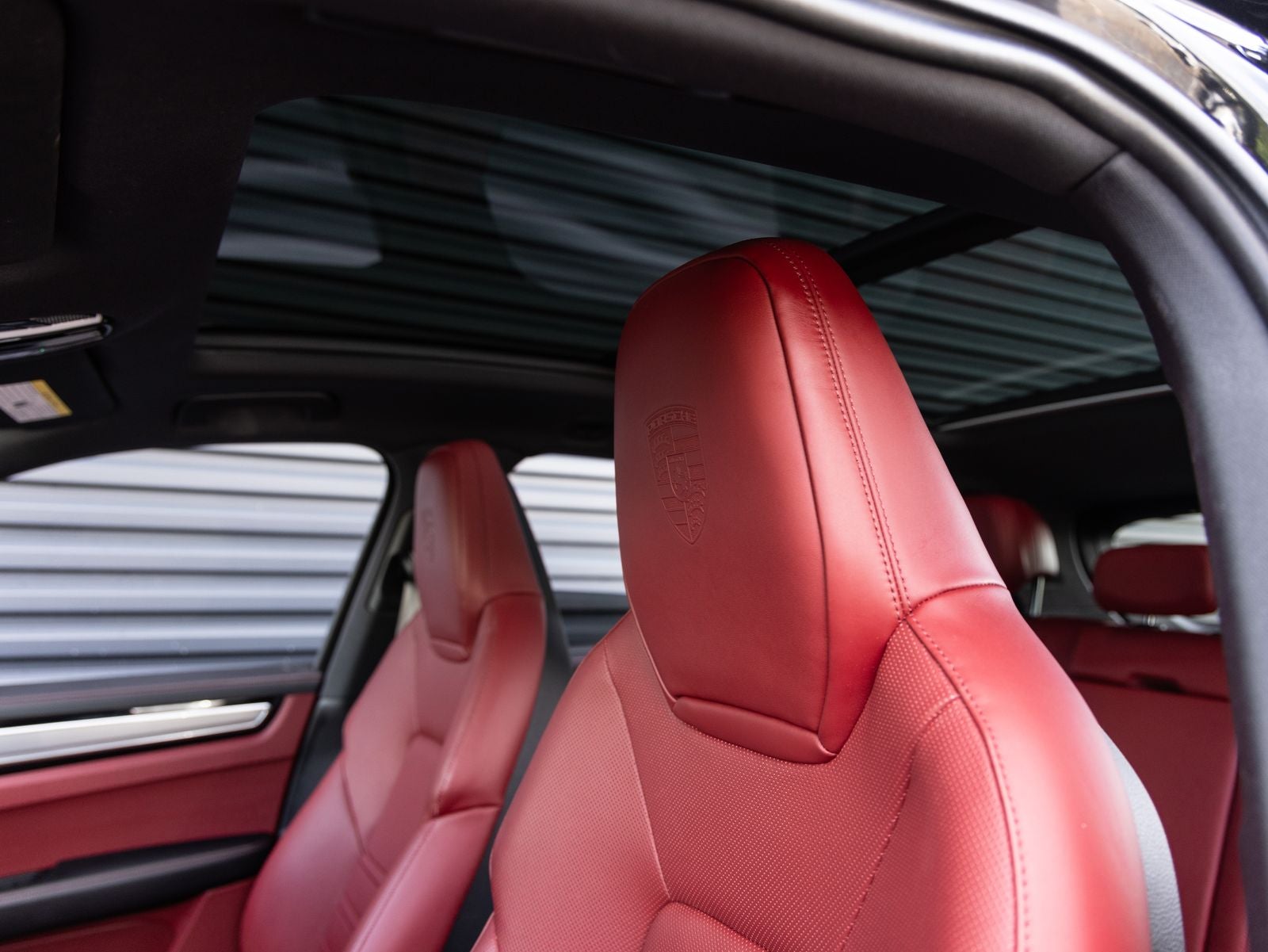 2023 Porsche Cayenne S Platinum Edition