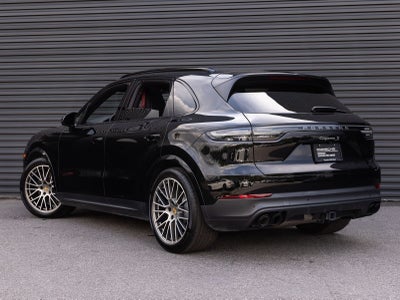 2023 Porsche Cayenne S Platinum Edition