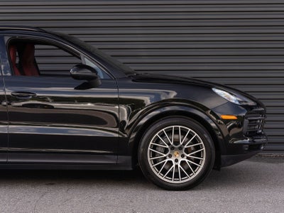 2023 Porsche Cayenne S Platinum Edition