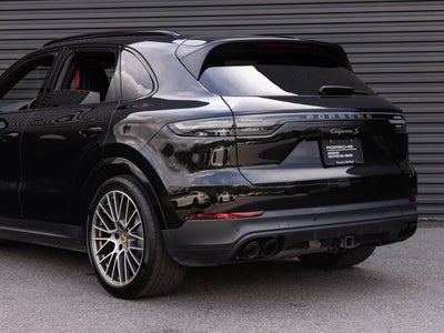 2023 Porsche Cayenne S Platinum Edition