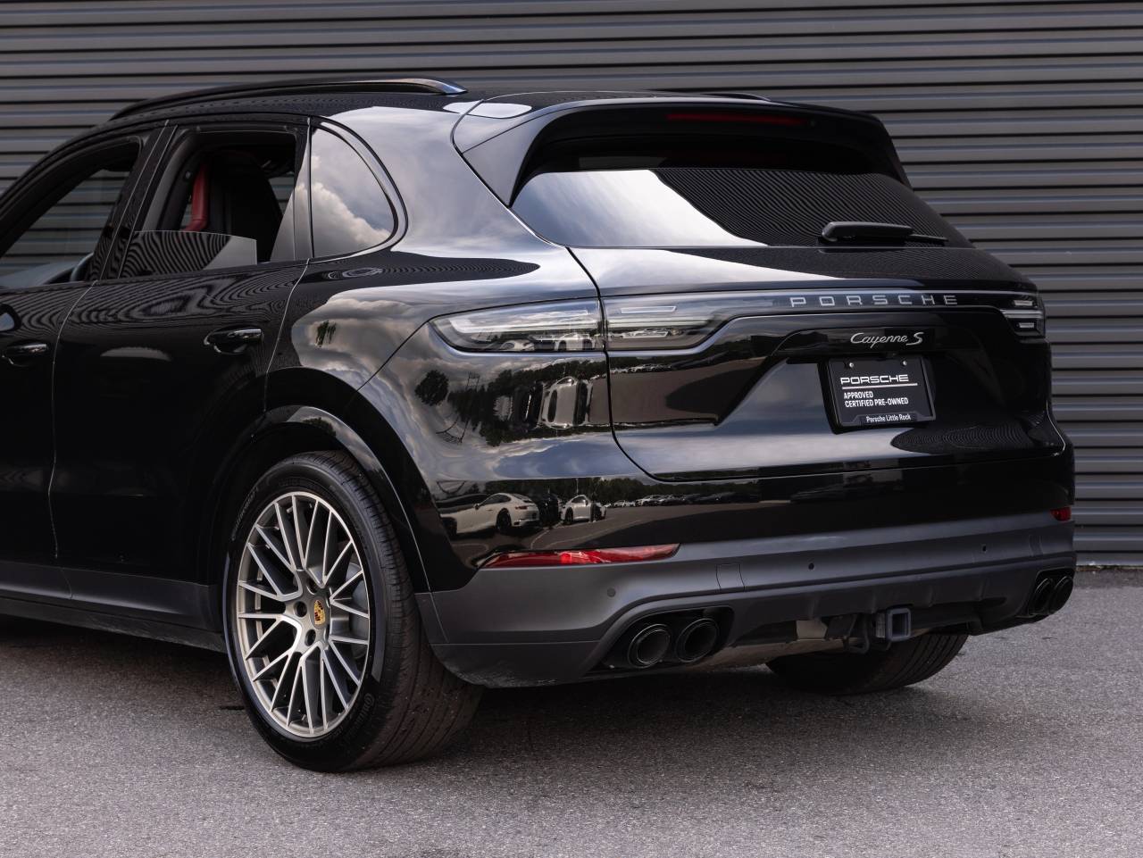 2023 Porsche Cayenne S Platinum Edition