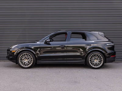 2023 Porsche Cayenne S Platinum Edition
