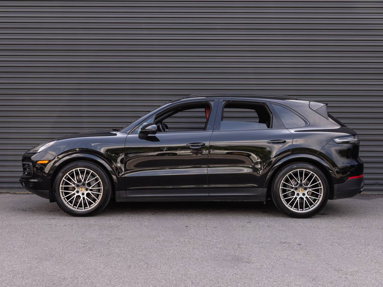 2023 Porsche Cayenne S Platinum Edition