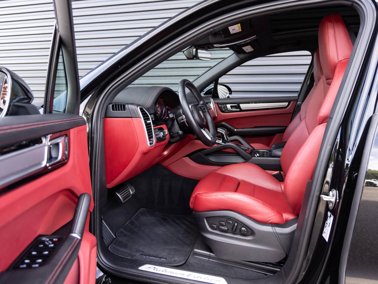 2023 Porsche Cayenne S Platinum Edition