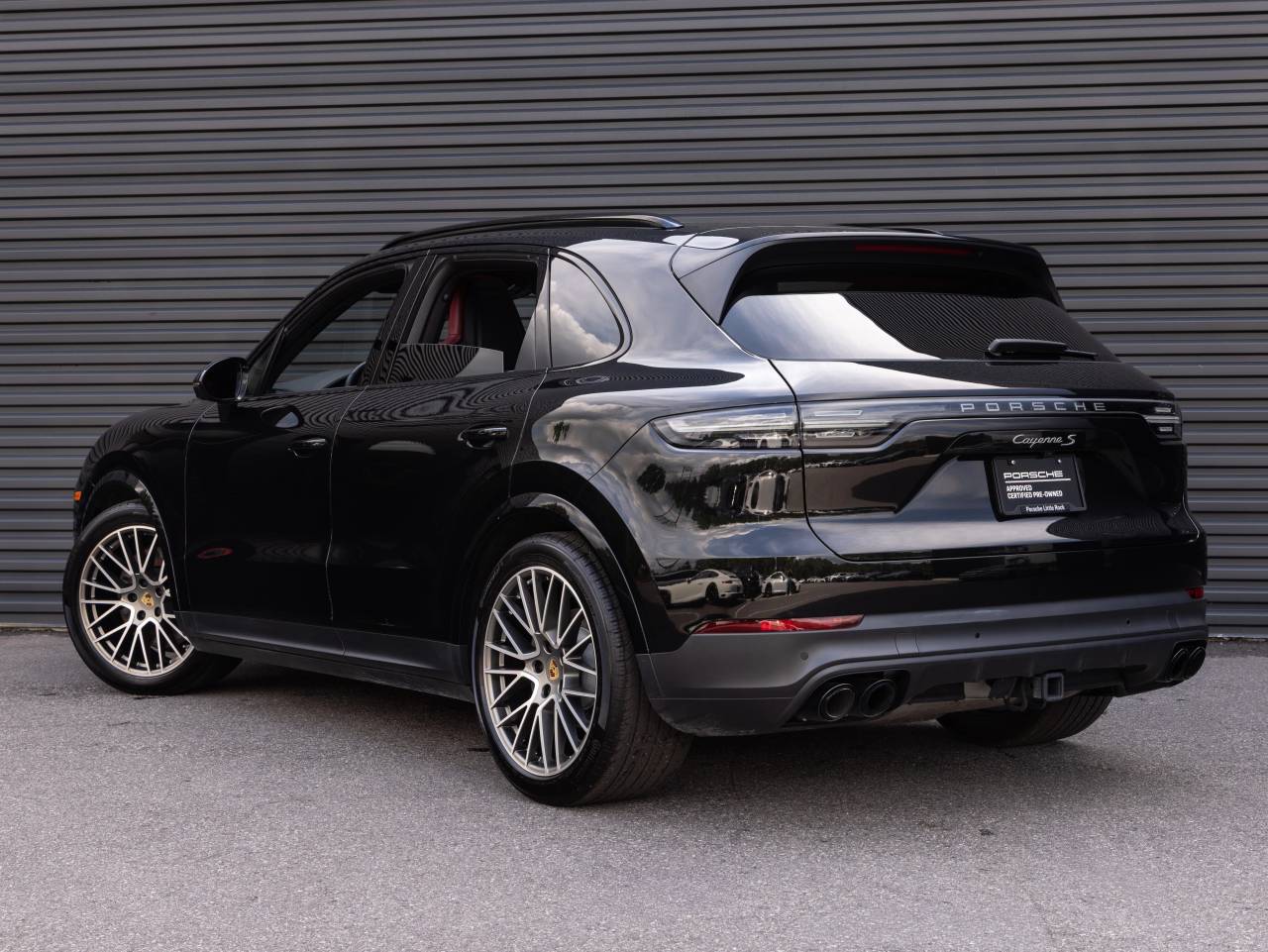 2023 Porsche Cayenne S Platinum Edition