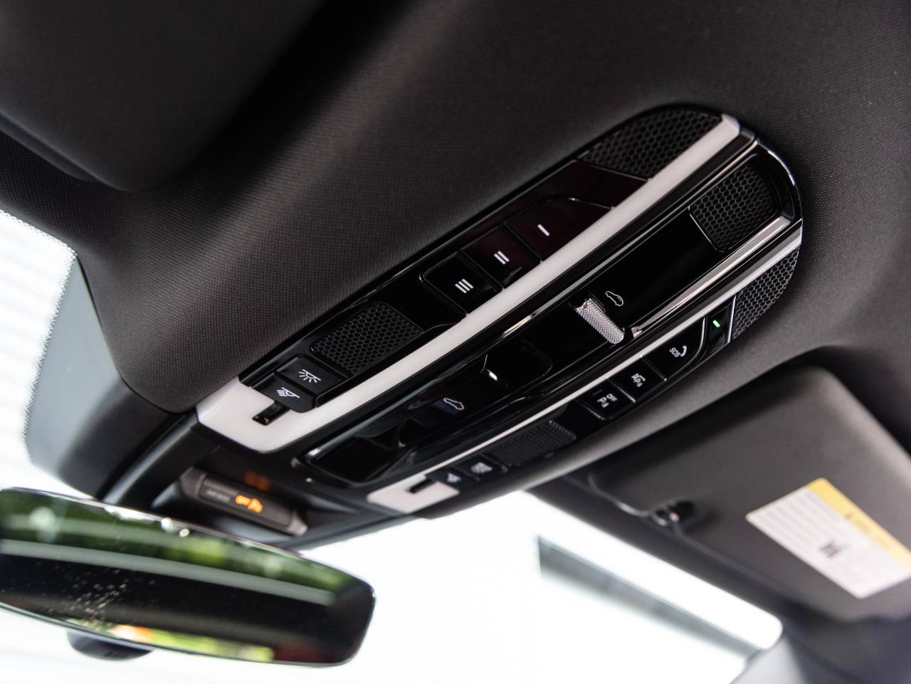 2023 Porsche Cayenne S Platinum Edition