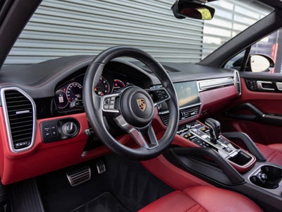 2023 Porsche Cayenne S Platinum Edition