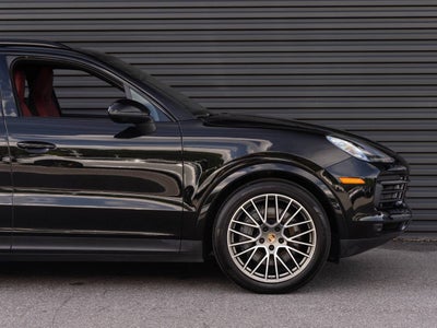 2023 Porsche Cayenne S Platinum Edition