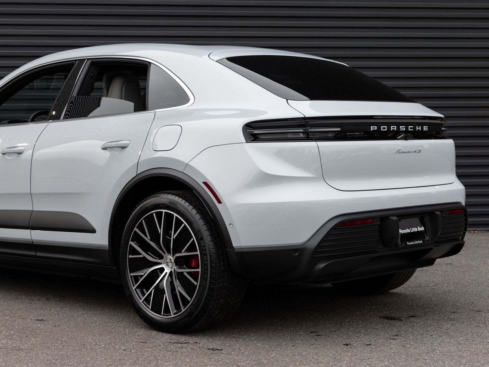 2025 Porsche Macan Macan 4S Electric