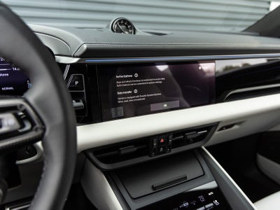 2025 Porsche Macan Macan 4S Electric