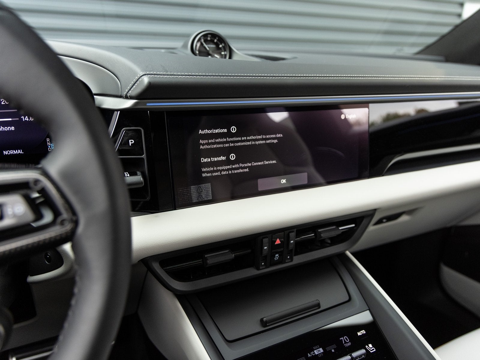 2025 Porsche Macan Macan 4S Electric