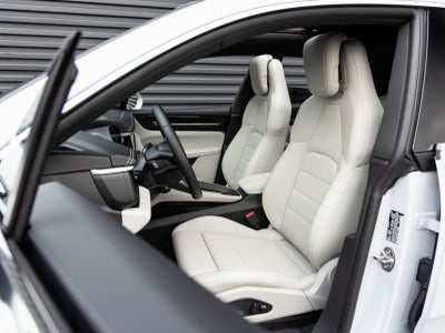 2025 Porsche Macan Macan 4S Electric