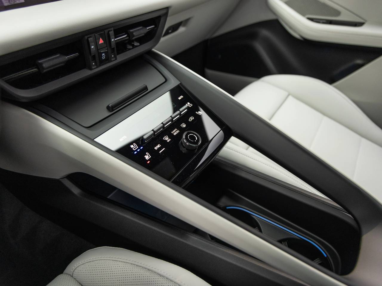 2025 Porsche Macan Macan 4S Electric