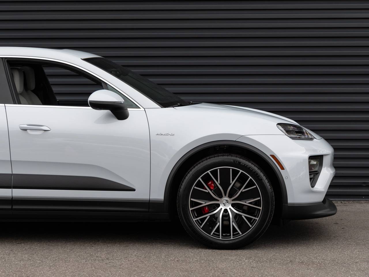 2025 Porsche Macan Macan 4S Electric