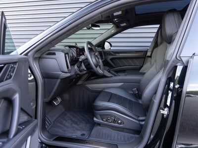 2026 Porsche Cayenne Cayenne Turbo Electric
