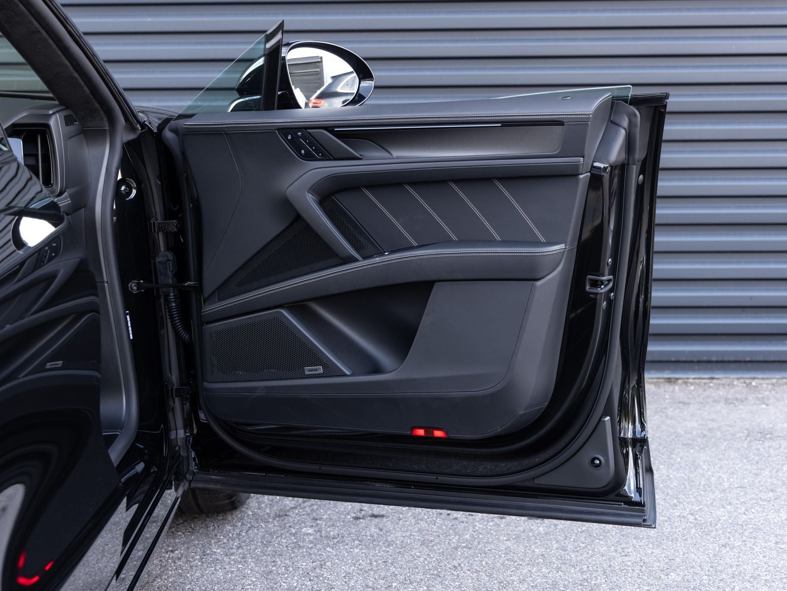 2026 Porsche Cayenne Cayenne Turbo Electric