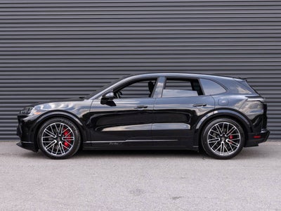 2026 Porsche Cayenne Cayenne Turbo Electric