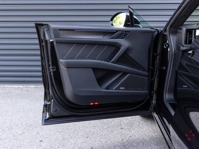 2026 Porsche Cayenne Cayenne Turbo Electric