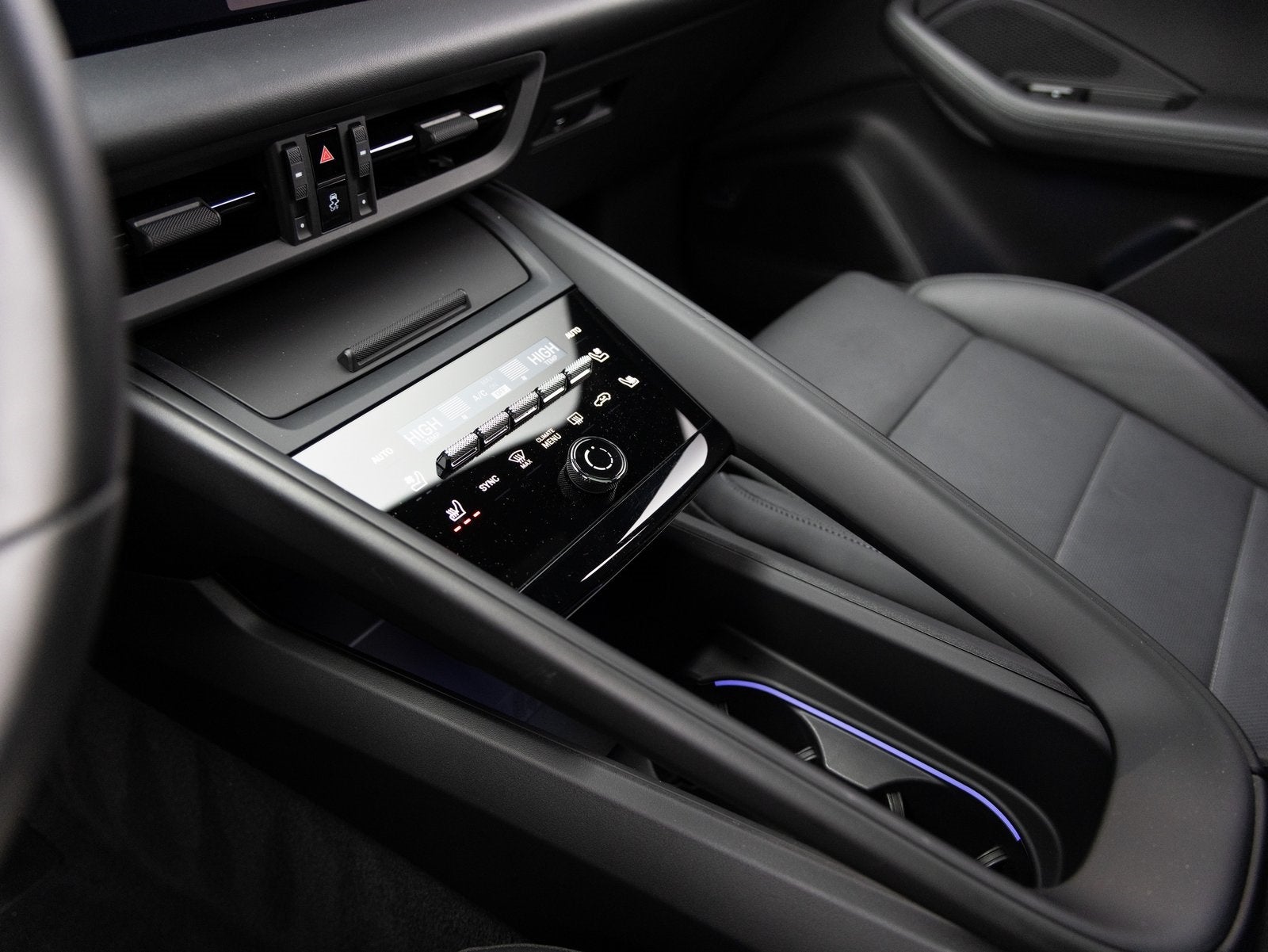 2025 Porsche Macan Macan Electric