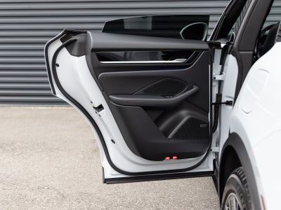 2025 Porsche Macan Macan Electric