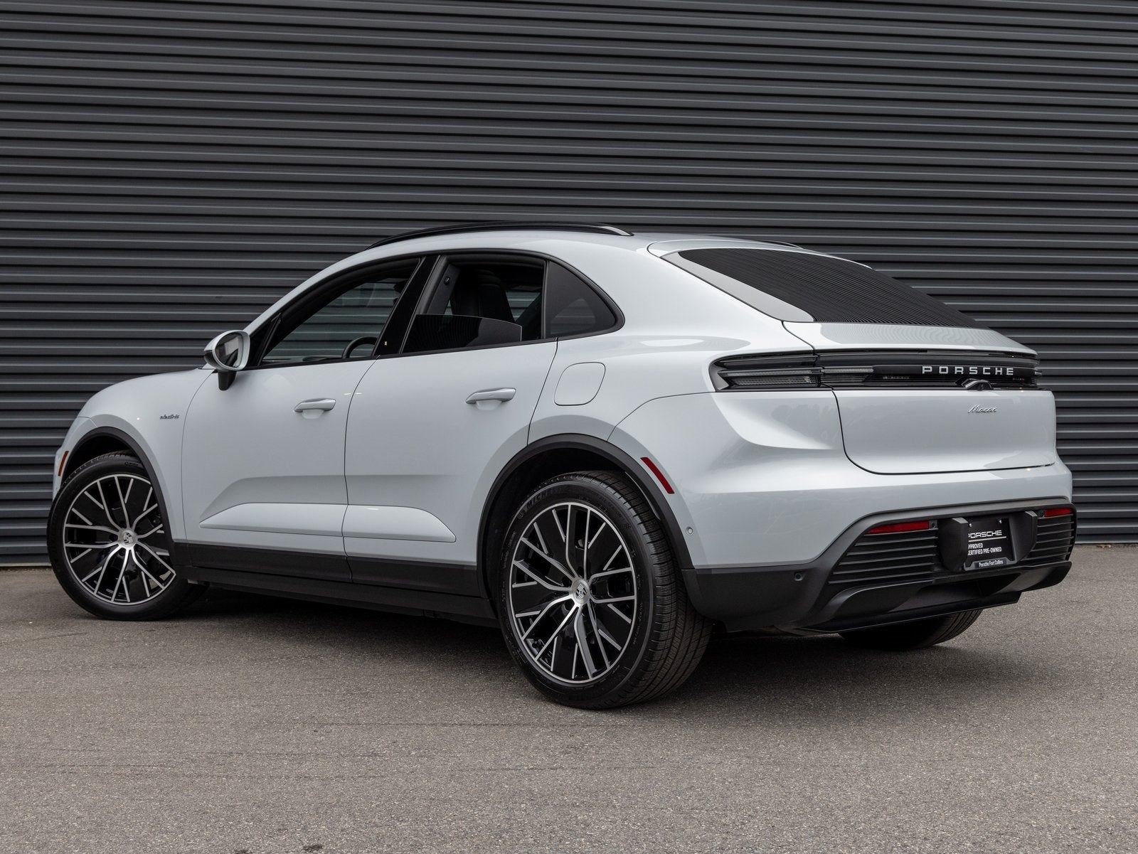 2025 Porsche Macan Macan Electric