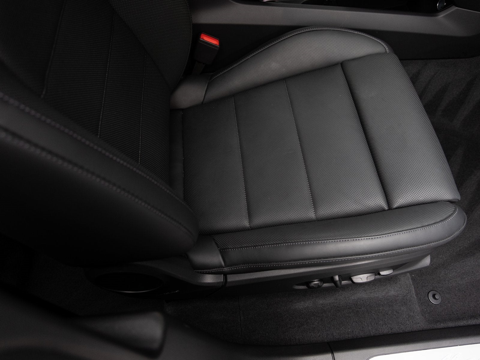 2025 Porsche Macan Macan Electric