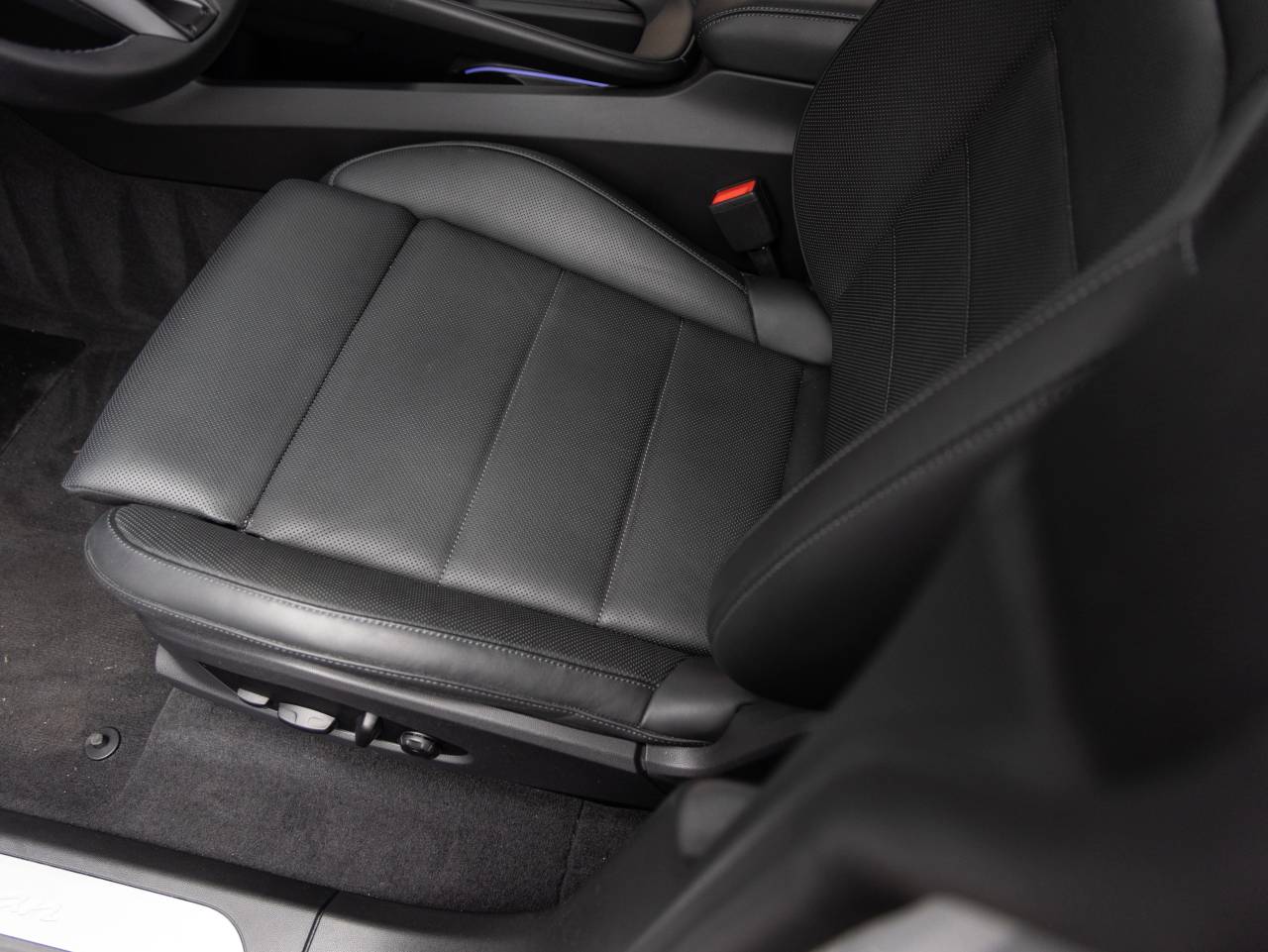 2025 Porsche Macan Macan Electric