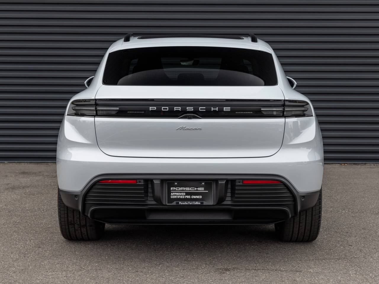 2025 Porsche Macan Macan Electric