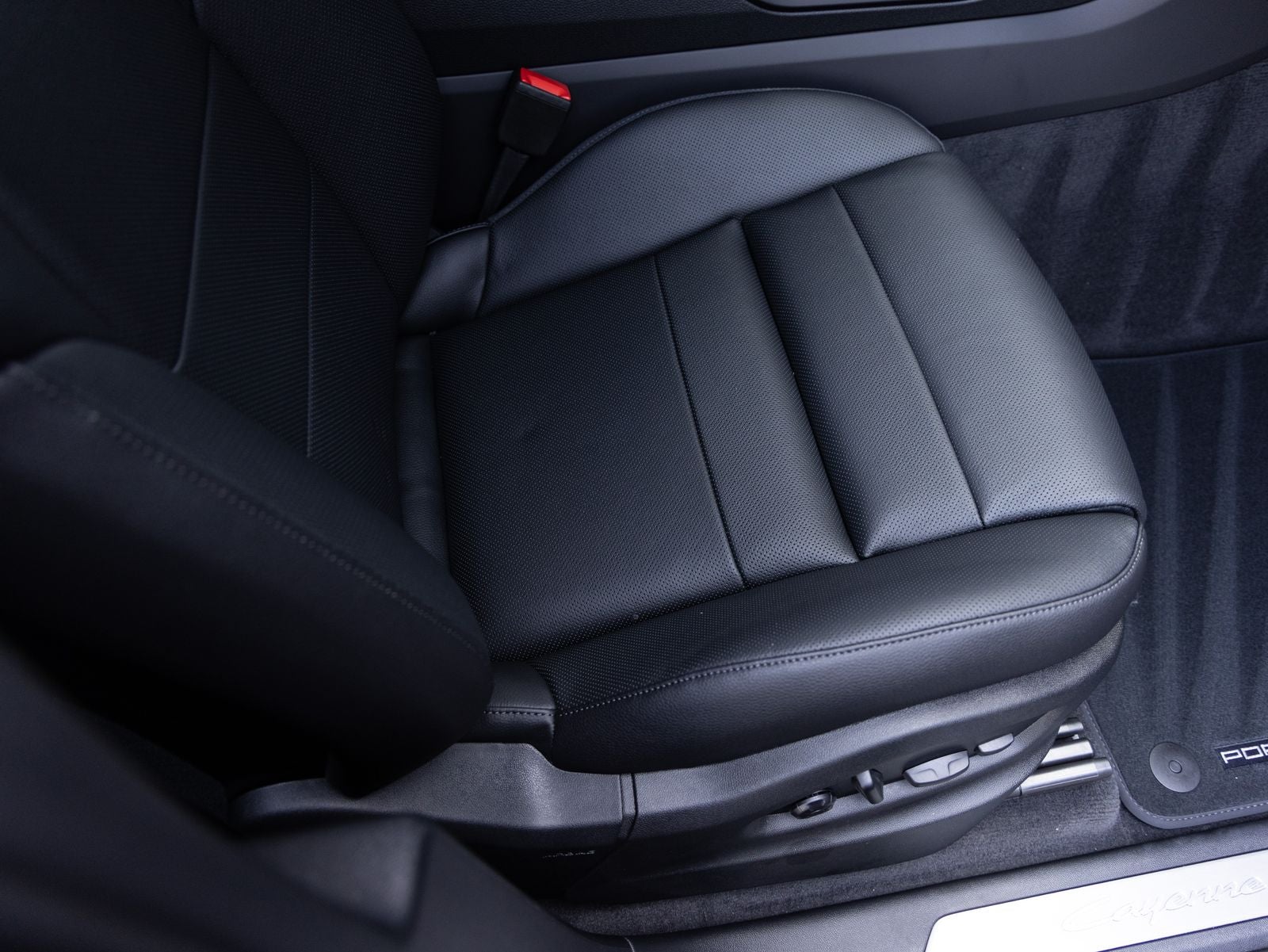 2026 Porsche Cayenne Cayenne E-Hybrid