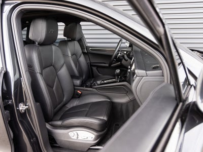 2023 Porsche Macan Macan GTS (MY23)