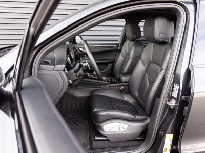 2023 Porsche Macan Macan GTS (MY23)